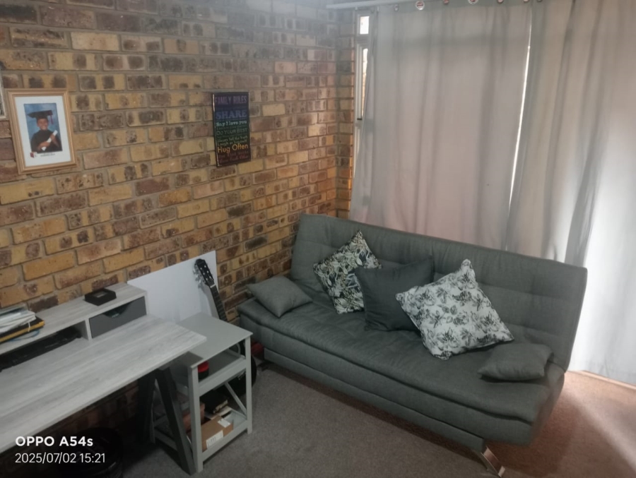 To Let 3 Bedroom Property for Rent in Hospitaalpark Free State